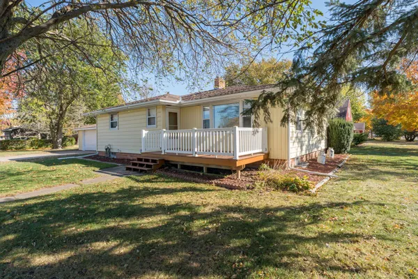 $209,900 | 340 2nd Avenue South, Amboy, MN 56010