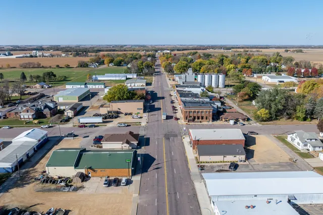 $209,900 | 340 2nd Avenue South, Amboy, MN 56010