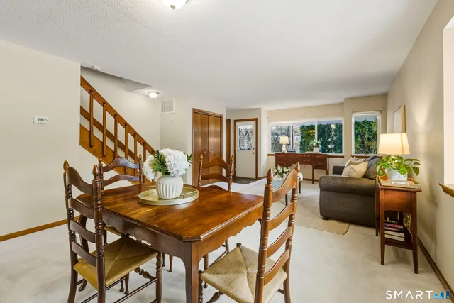 $245,000 | 38 Hilltop Drive, Unit 38, Simsbury, CT 06089