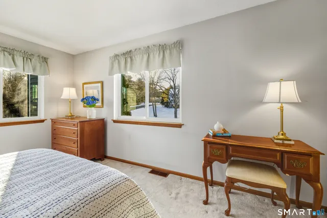 $245,000 | 38 Hilltop Drive, Unit 38, Simsbury, CT 06089