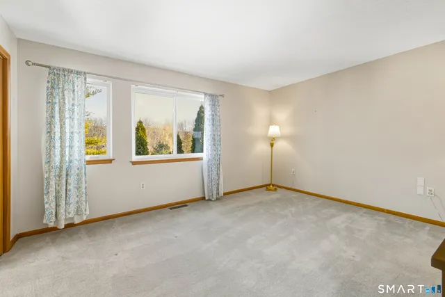 $245,000 | 38 Hilltop Drive, Unit 38, Simsbury, CT 06089