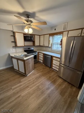 $4,100 | 730 Linden Avenue, Rahway, NJ 07065