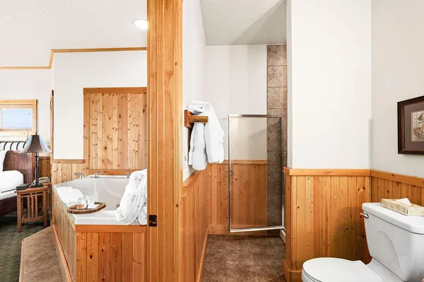 $589,000 | Two Burlington Road, Two Harbors, MN 55616