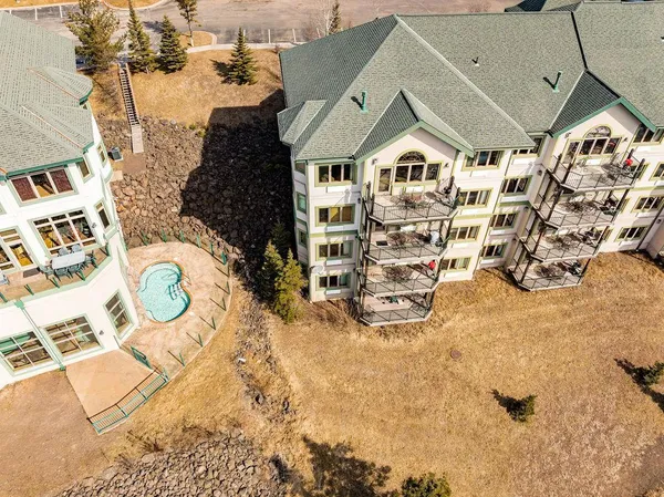 $589,000 | Two Burlington Road, Two Harbors, MN 55616