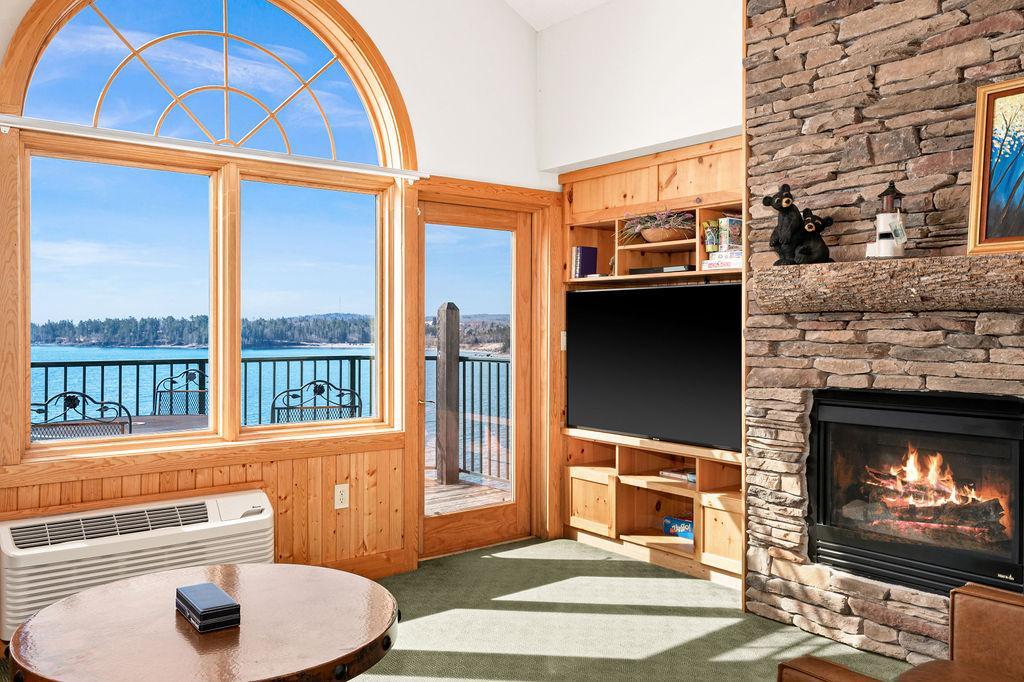 Two Burlington Road Two Harbors, MN 55616 - Photo 4 of 36