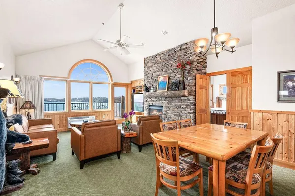 $589,000 | Two Burlington Road, Two Harbors, MN 55616