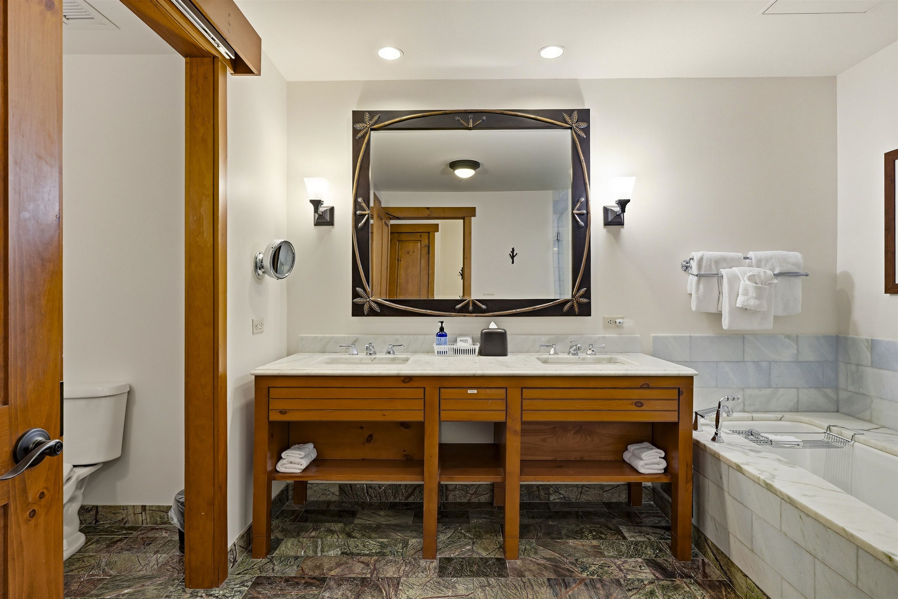 7412 Mountain Road, Unit 1204 Stowe, VT 05672 - Photo 5 of 24
