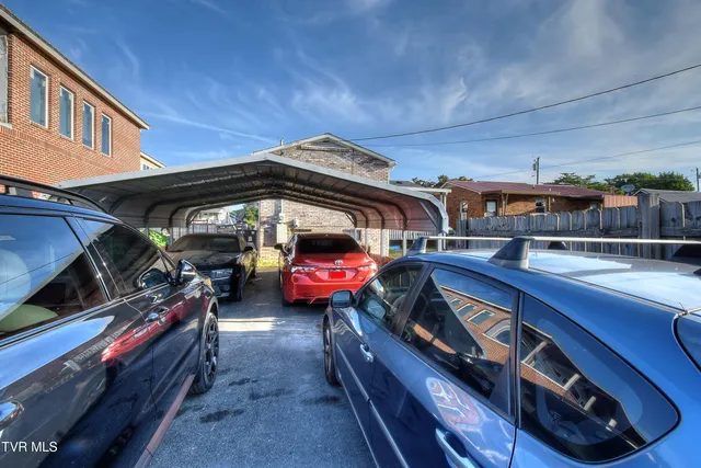 $234,900 | 308 East Cottage Avenue, Elizabethton, TN 37643