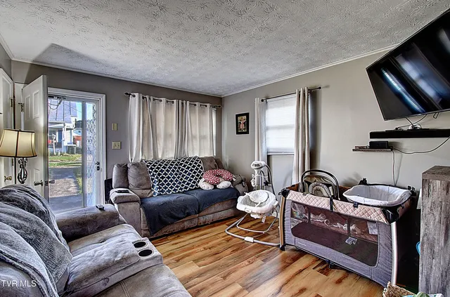 $234,900 | 308 East Cottage Avenue, Elizabethton, TN 37643