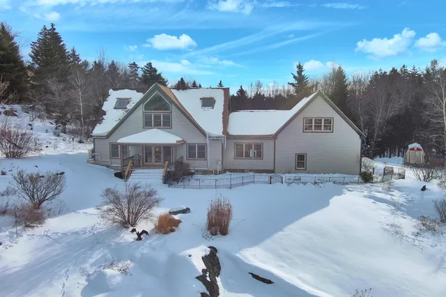 $785,000 | 63 Raccoon, Cushing, ME 04563