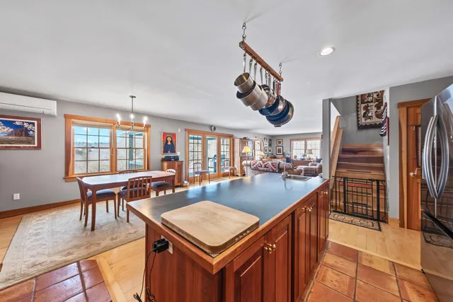 $785,000 | 63 Raccoon, Cushing, ME 04563