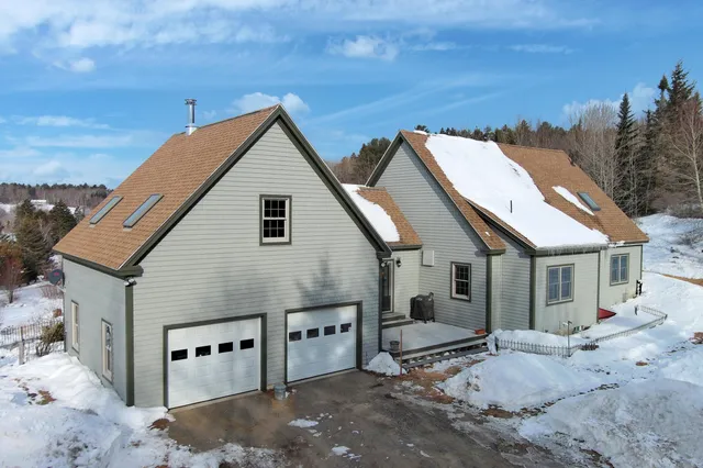 $785,000 | 63 Raccoon, Cushing, ME 04563