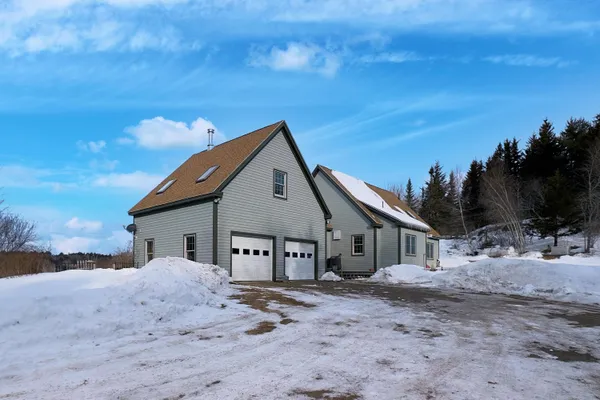 $785,000 | 63 Raccoon, Cushing, ME 04563