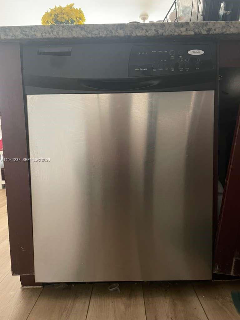 2740 Southwest 28th Terrace, Unit 507 Miami, FL 33133 - Photo 17 of 29 a close view of tub