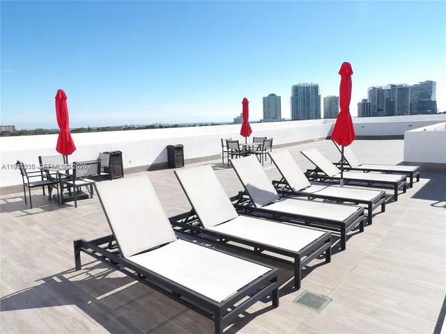 $2,700 | 2740 Southwest 28th Terrace, Unit 507, Miami, FL 33133