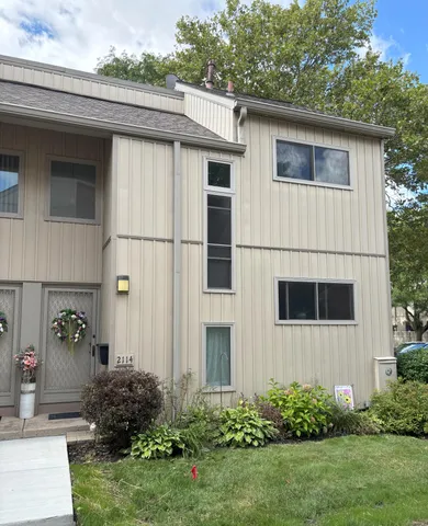 $179,900 | 2114 Hyde Park Drive, Detroit, MI 48207