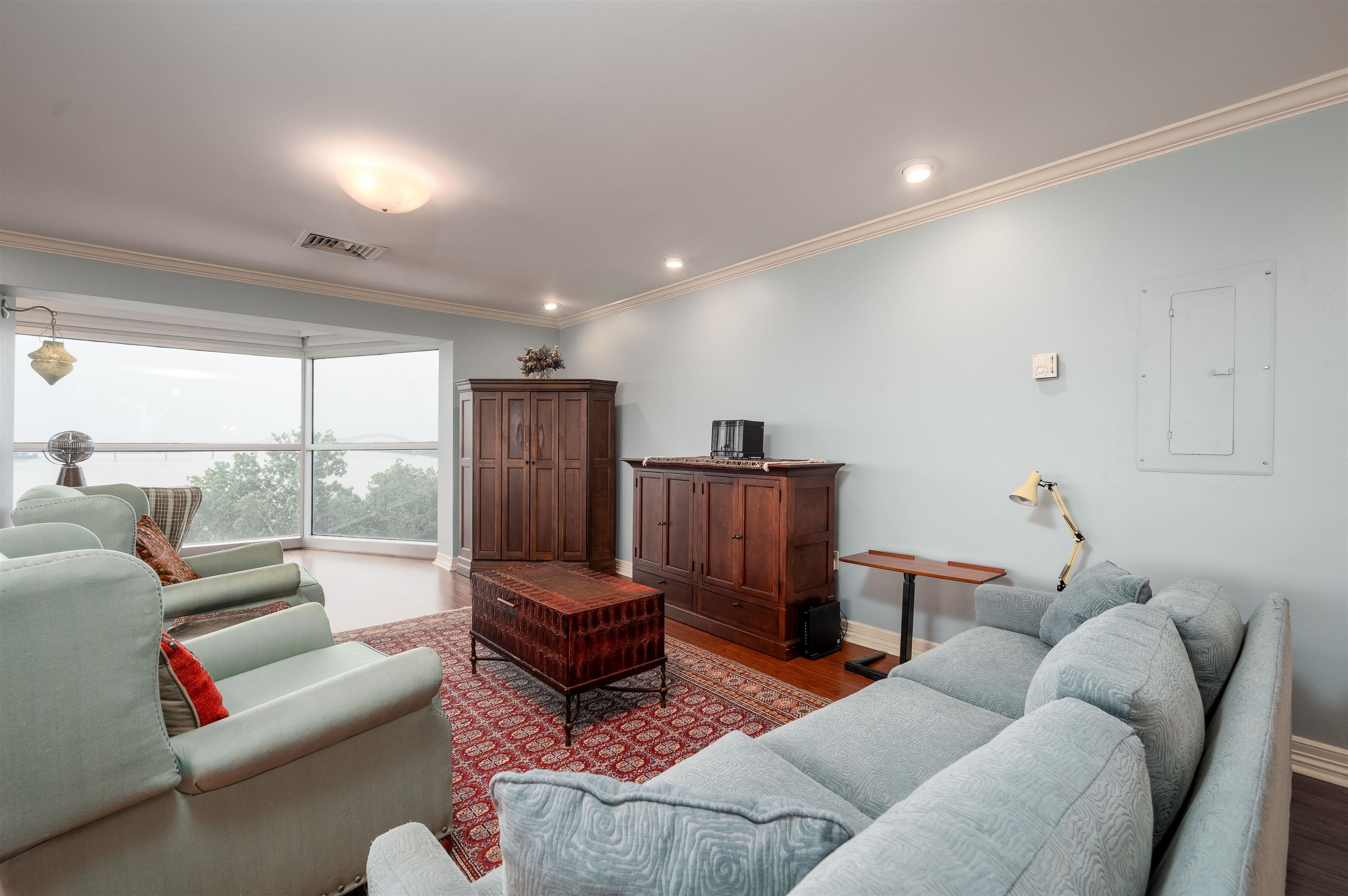 655 Riverside Drive, Unit 801 Memphis, TN 38103 - Photo 6 of 35