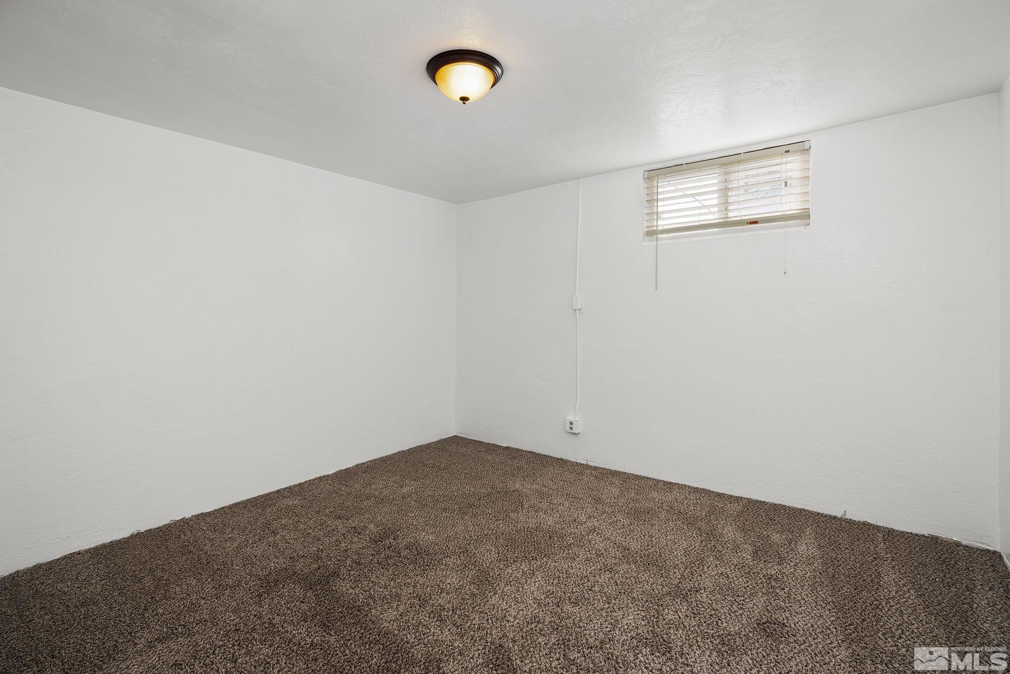 1341 Faland Way Reno, NV 89503 - Photo 13 of 16 an empty room with windows