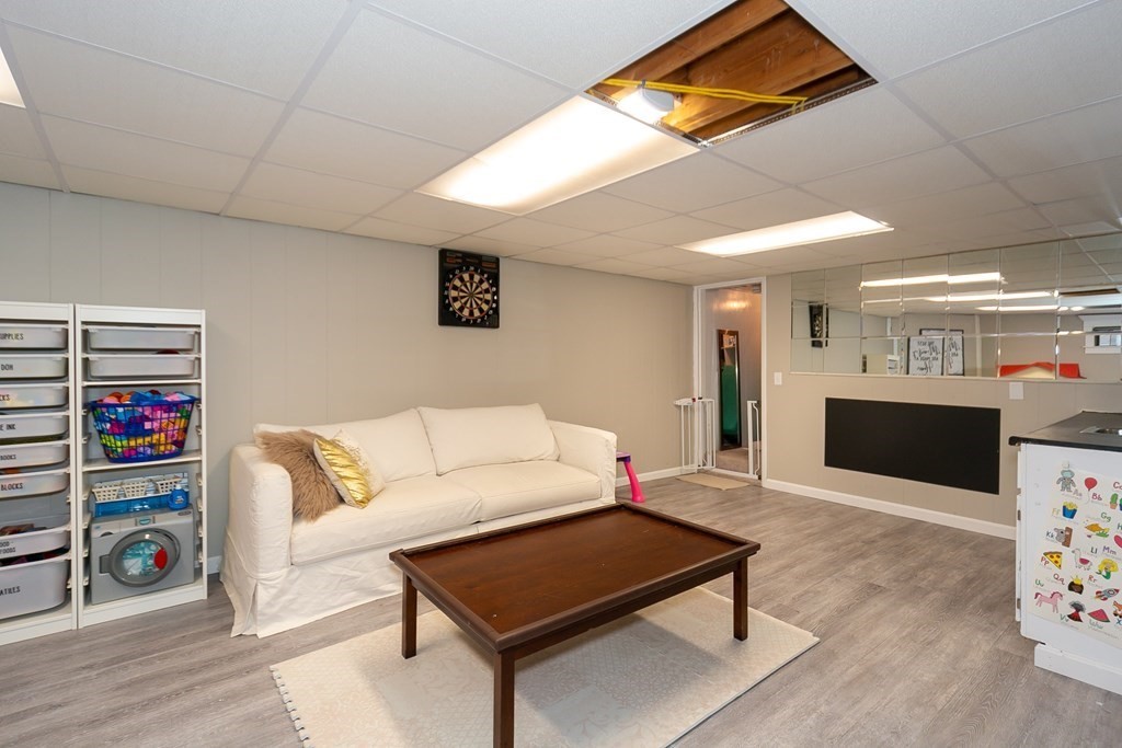 45 Wingate Road Holliston, MA 01746 - Photo 27 of 33 Gallery Image 27