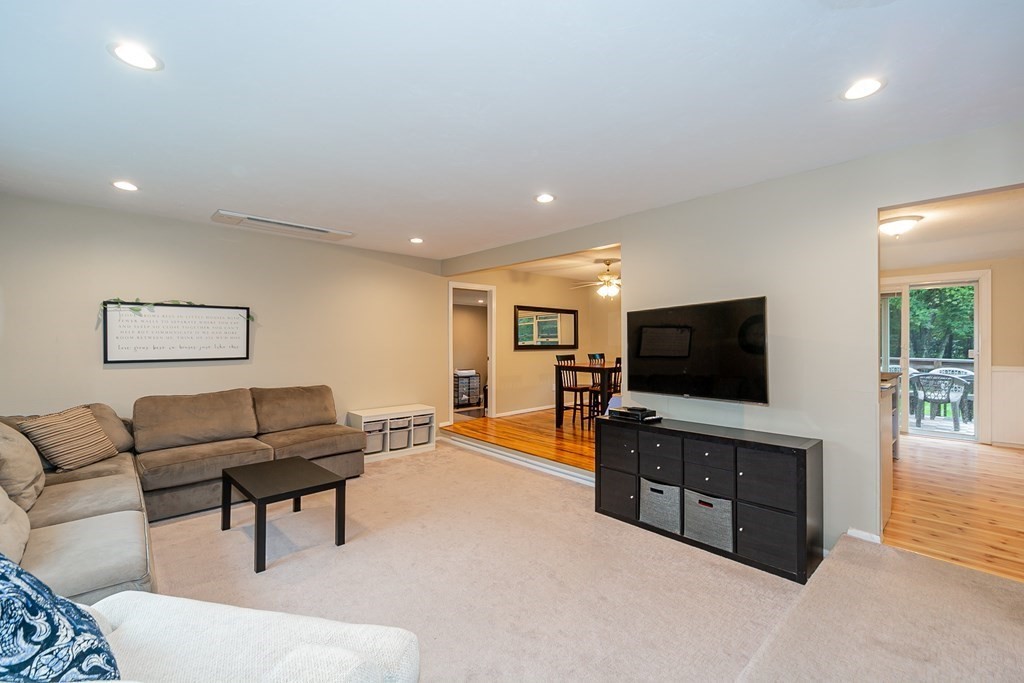 45 Wingate Road Holliston, MA 01746 - Photo 6 of 33 Gallery Image 6