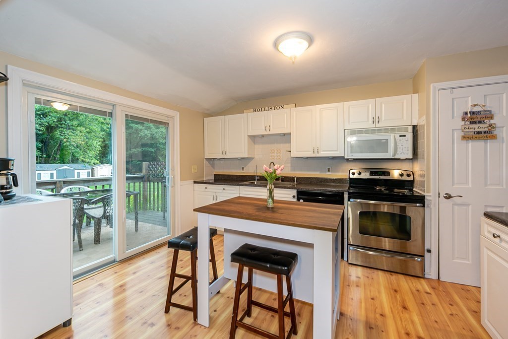 45 Wingate Road Holliston, MA 01746 - Photo 10 of 33 Gallery Image 10