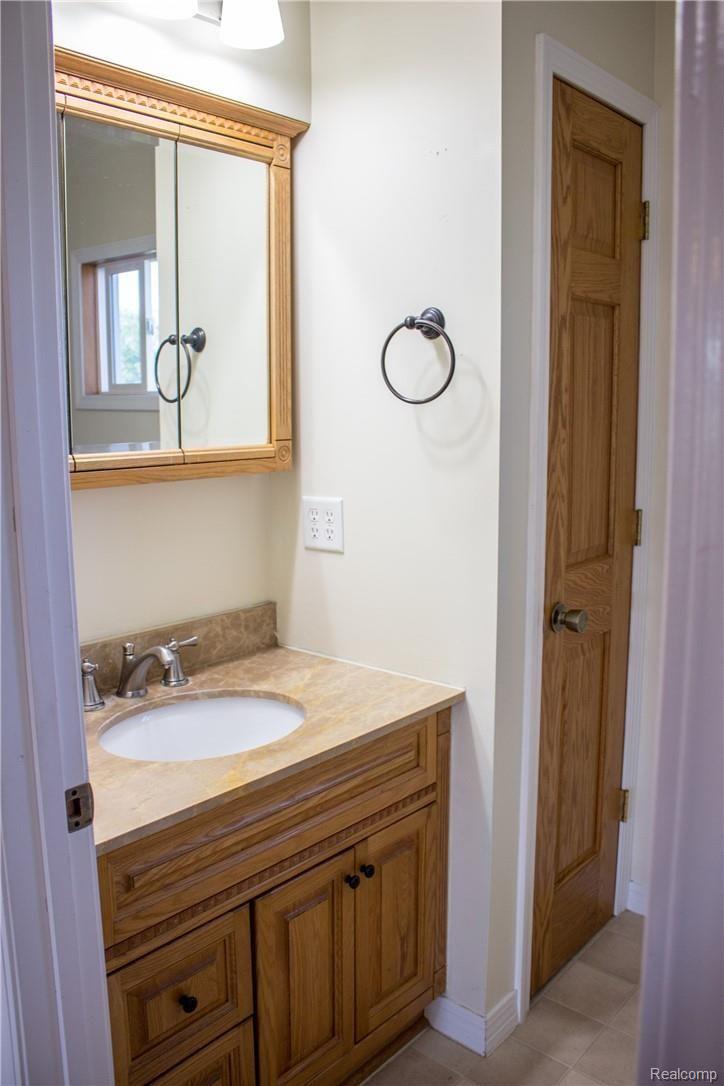 8965 East Burt Road Birch Run, MI 48415 - Photo 17 of 31 Burt-18.jpg