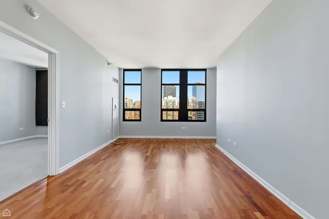 $2,700 | 1255 South State Street, Unit 1701, Chicago, IL 60605