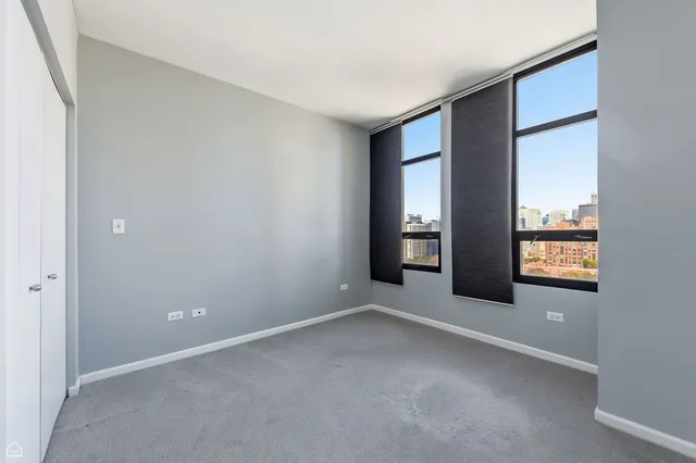 $2,700 | 1255 South State Street, Unit 1701, Chicago, IL 60605