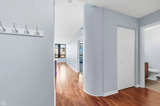 $2,700 | 1255 South State Street, Unit 1701, Chicago, IL 60605