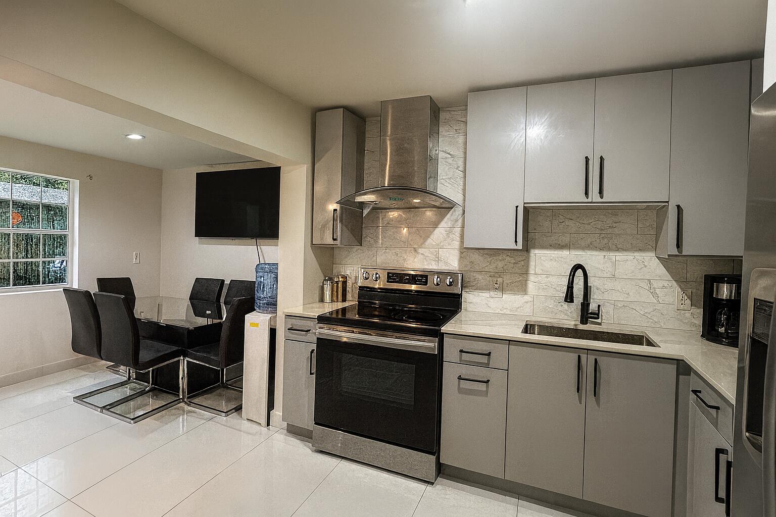 541 Aiken Road Jacksonville, FL 32216 - Photo 7 of 21 dec35906-f0f8-42fb-95a0-aa73571e1160