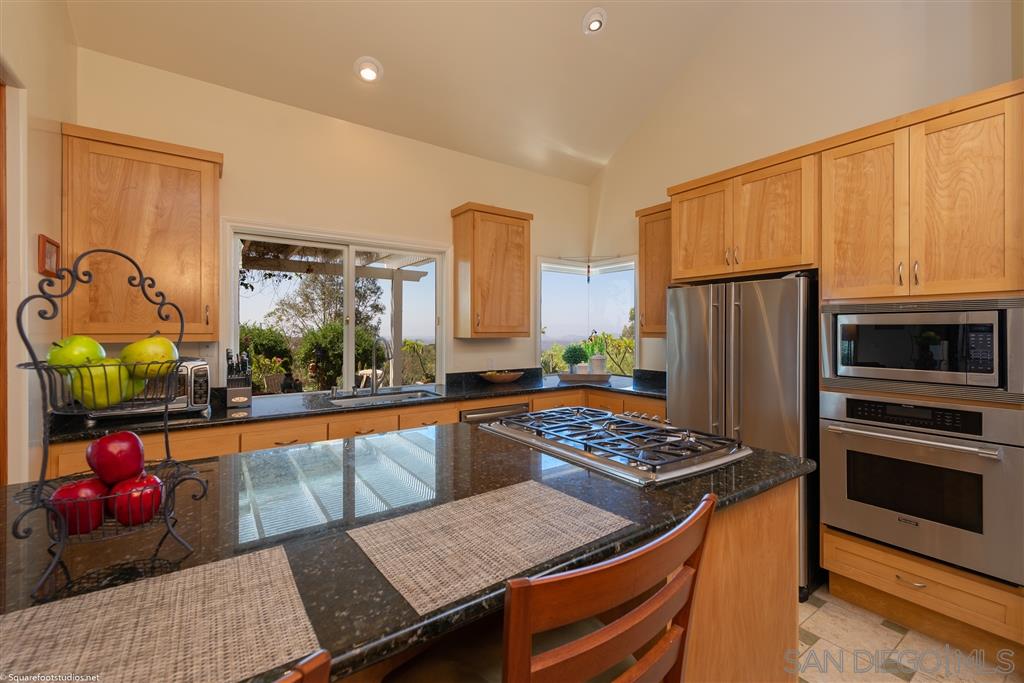 17059 Rio Maria Road Lakeside, CA 92040 - Photo 11 of 25 Gallery Image 11