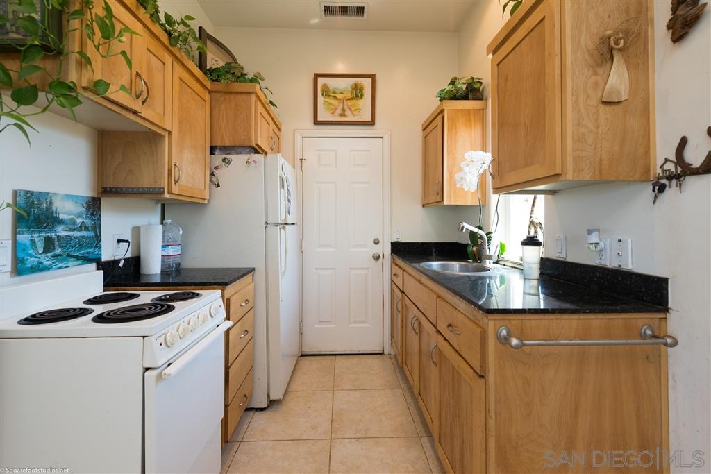 17059 Rio Maria Road Lakeside, CA 92040 - Photo 23 of 25 Guest House Kitchen
