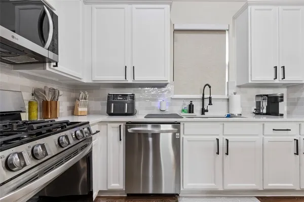 $2,200 | 711 Audra Lane, Spring, TX 77386