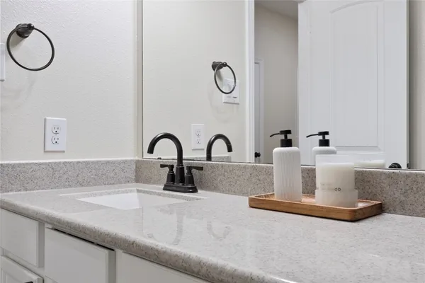 $2,200 | 711 Audra Lane, Spring, TX 77386