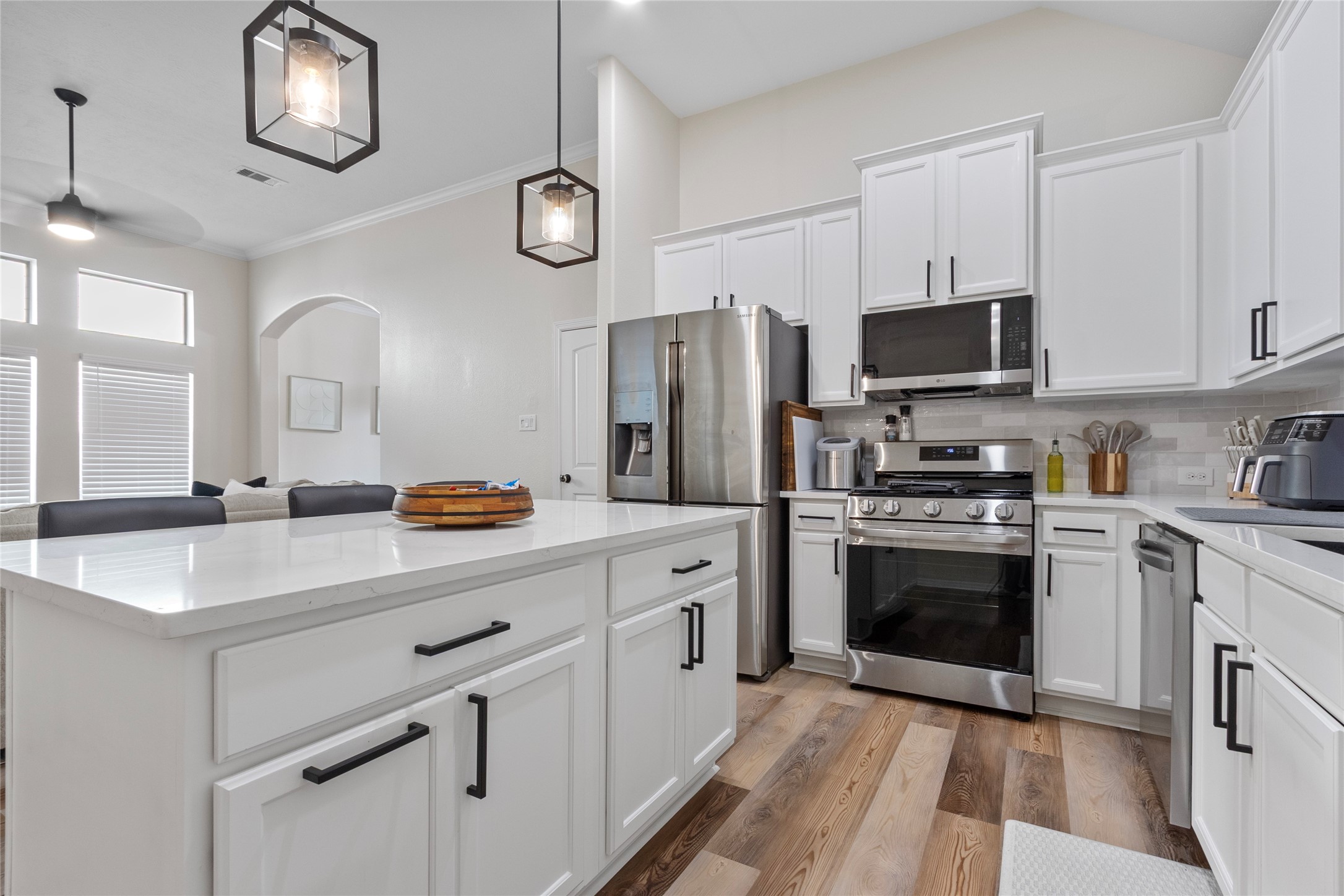 711 Audra Lane Spring, TX 77386 - Photo 10 of 32