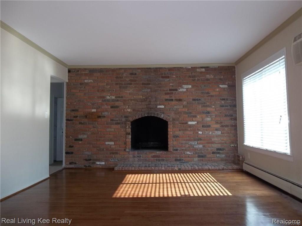 755 West Maple Road Clawson, MI 48017 - Photo 2 of 11