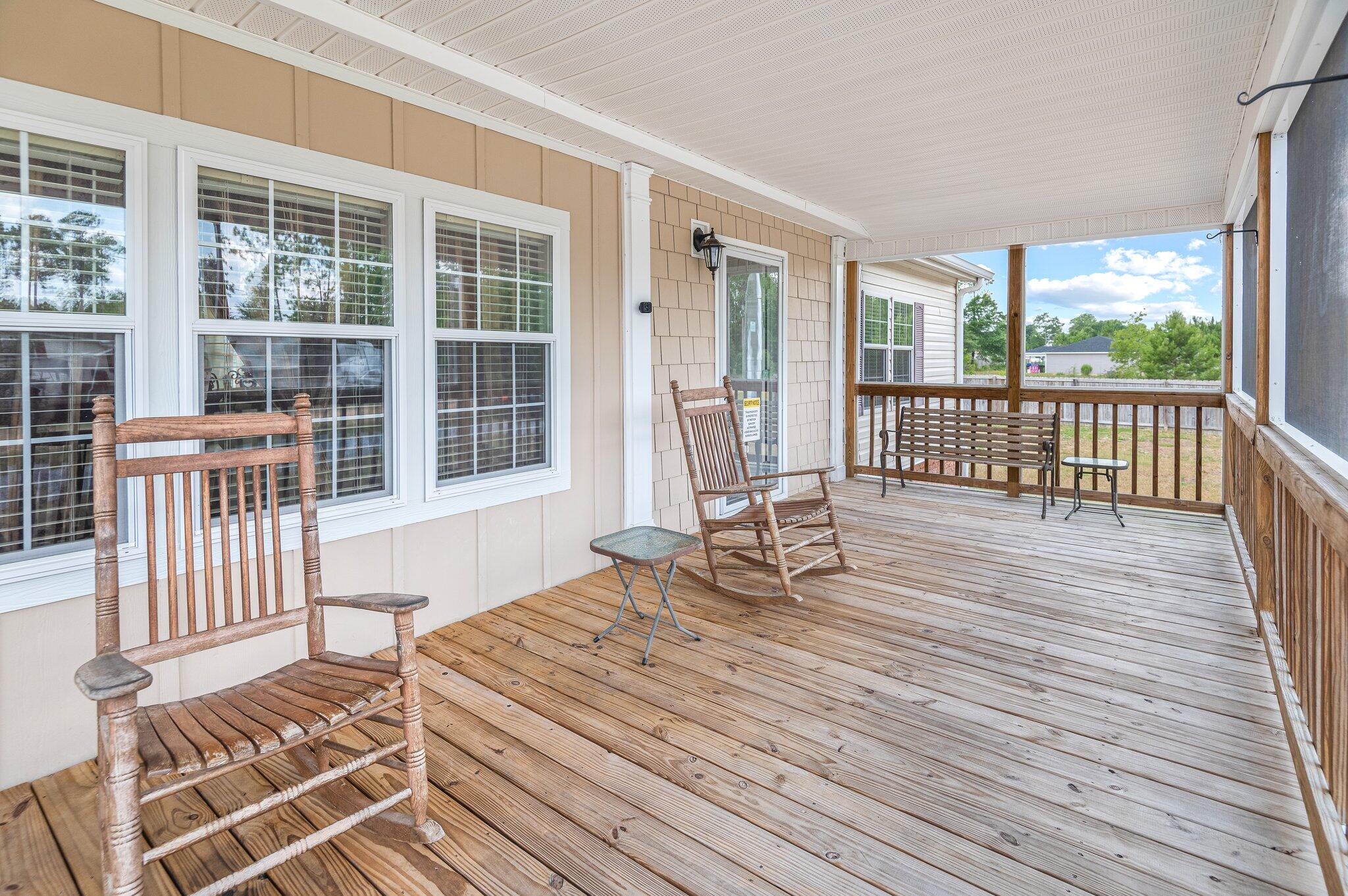 4630 Falcon Way Crestview, FL 32539 - Photo 6 of 31 Moore_Media_35