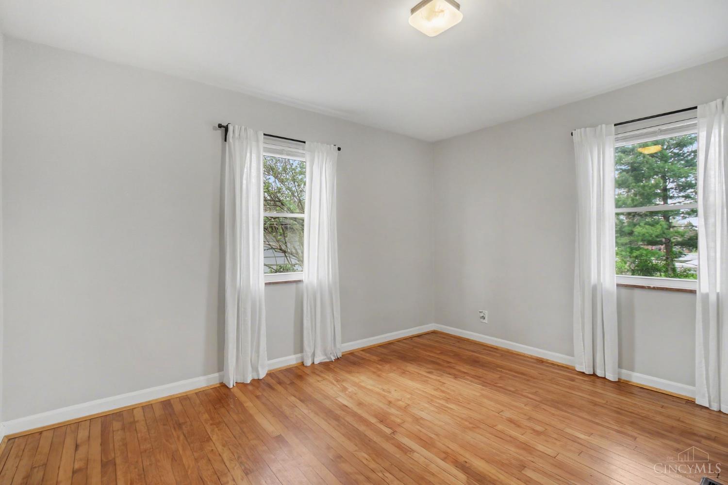 4304 Kugler Mill Road Cincinnati, OH 45236 - Photo 9 of 19