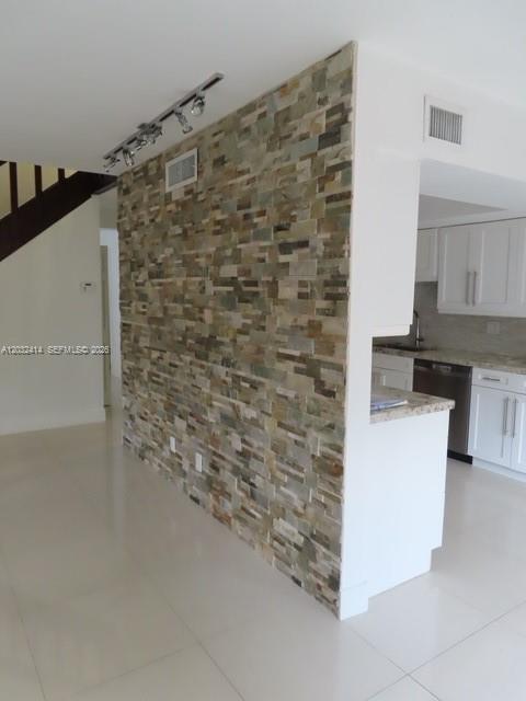 11543 Southwest 109th Road, Unit 24B Miami, FL 33176 - Photo 3 of 41