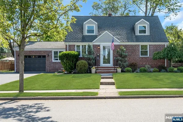$4,500 | 519 Ryeside Avenue, New Milford, NJ 07646