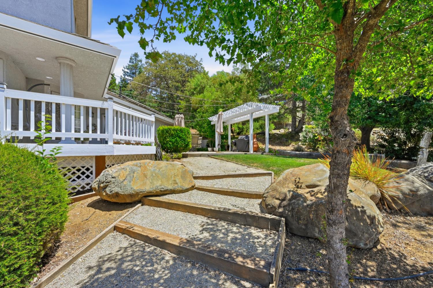 9250 Upper Valley Road Auburn, CA 95602 - Photo 41 of 60