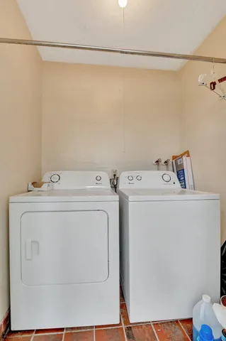 an aerial view of a tennis ground