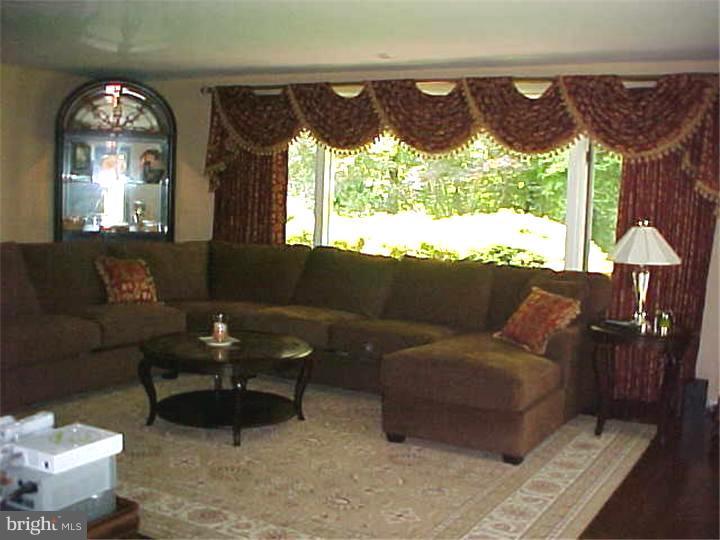 370 Sycamore Mills Road Media, PA 19063 - Photo 11 of 25
