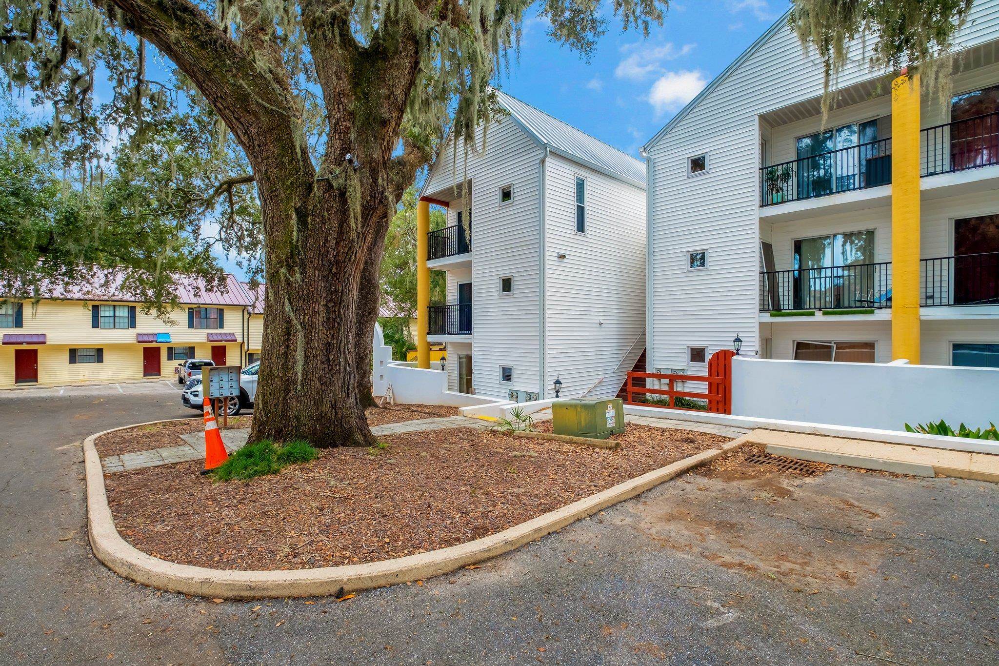 317 Hayden Road, Unit 10 Tallahassee, FL 32304 - Photo 32 of 33 Gallery Image 32