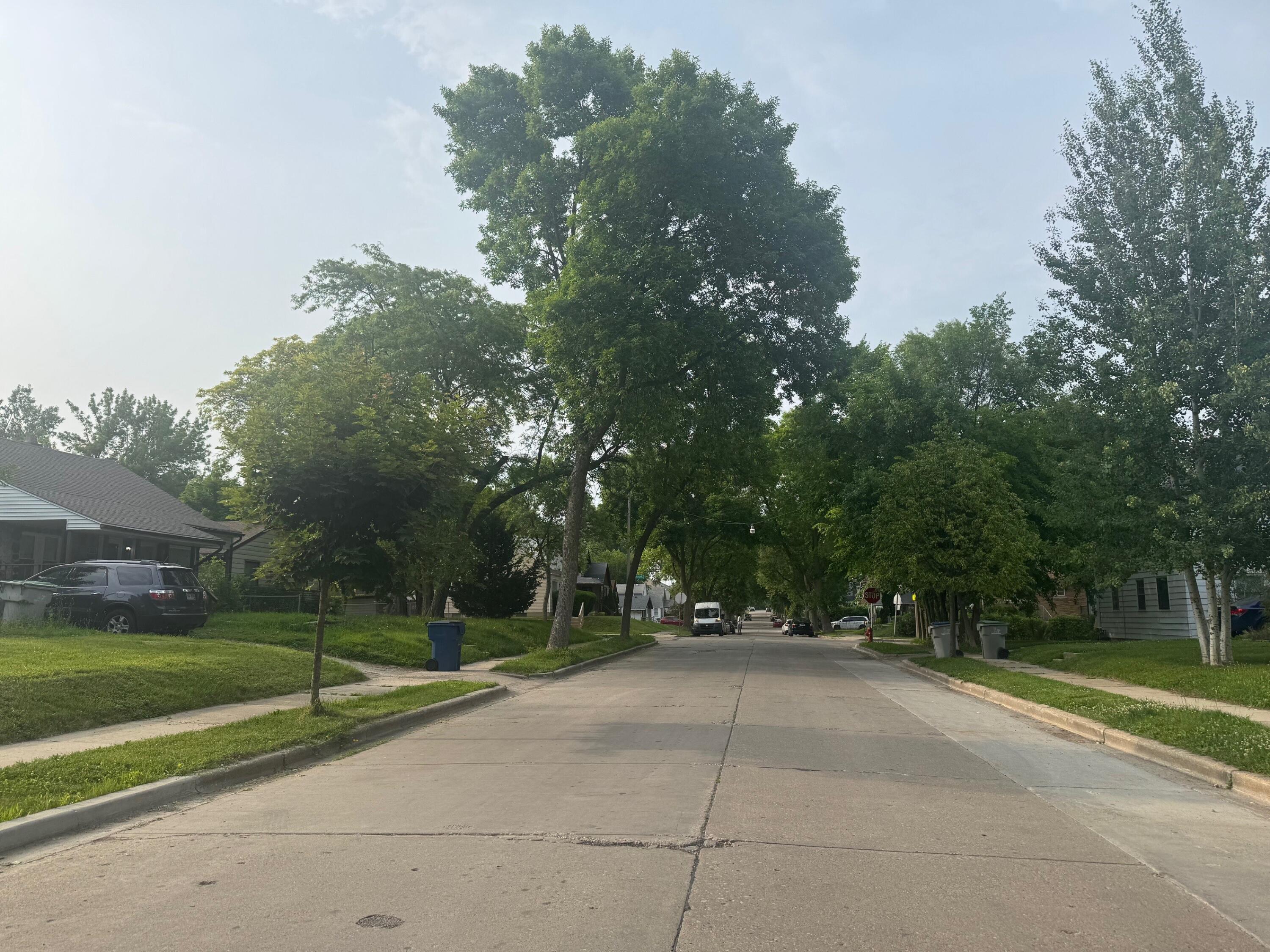 4964 North 54th Street Milwaukee, WI 53218 - Photo 1 of 4 4964 N 54th St - street view