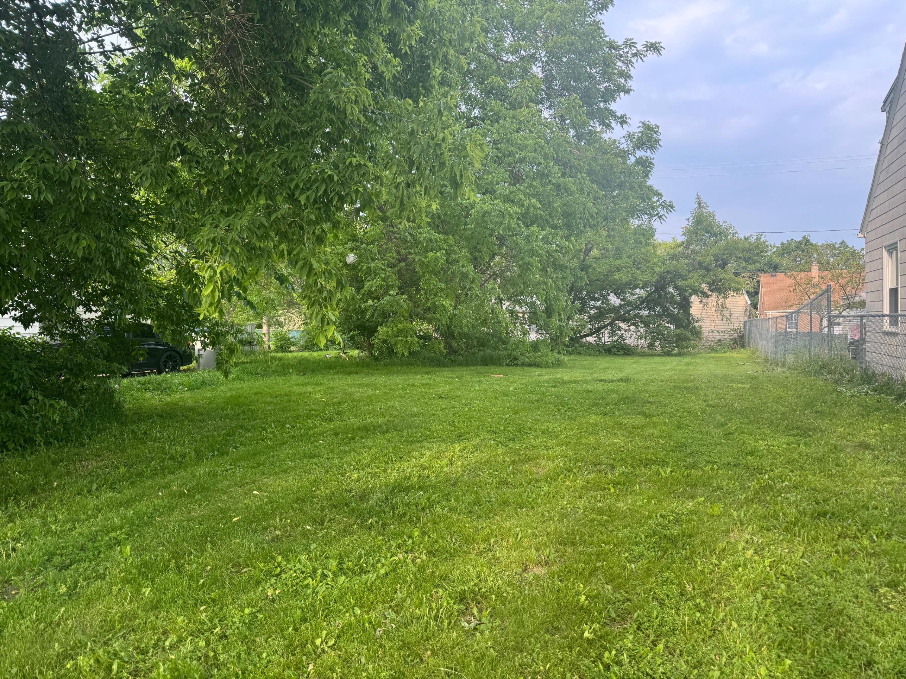 4964 North 54th Street Milwaukee, WI 53218 - Photo 3 of 4 4964 N 54th St - 2