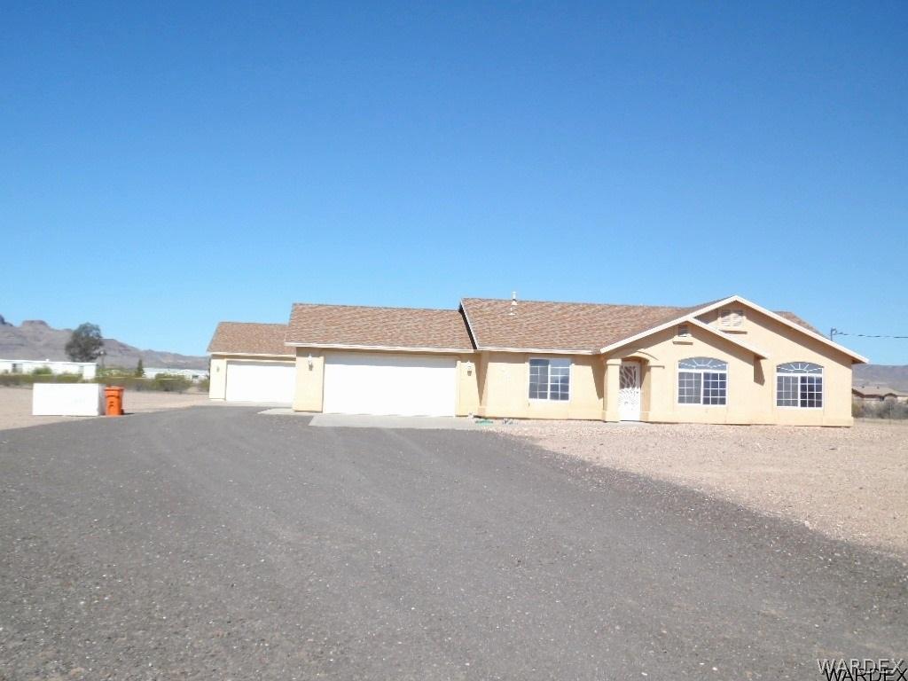 949 South Escuela Road Golden Valley, AZ 86413 - Photo 1 of 24 949 S Escuela Rd