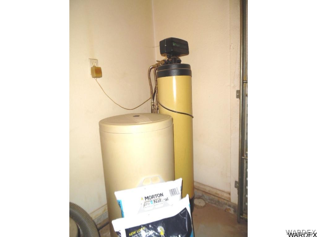 949 South Escuela Road Golden Valley, AZ 86413 - Photo 15 of 24 Water Softener