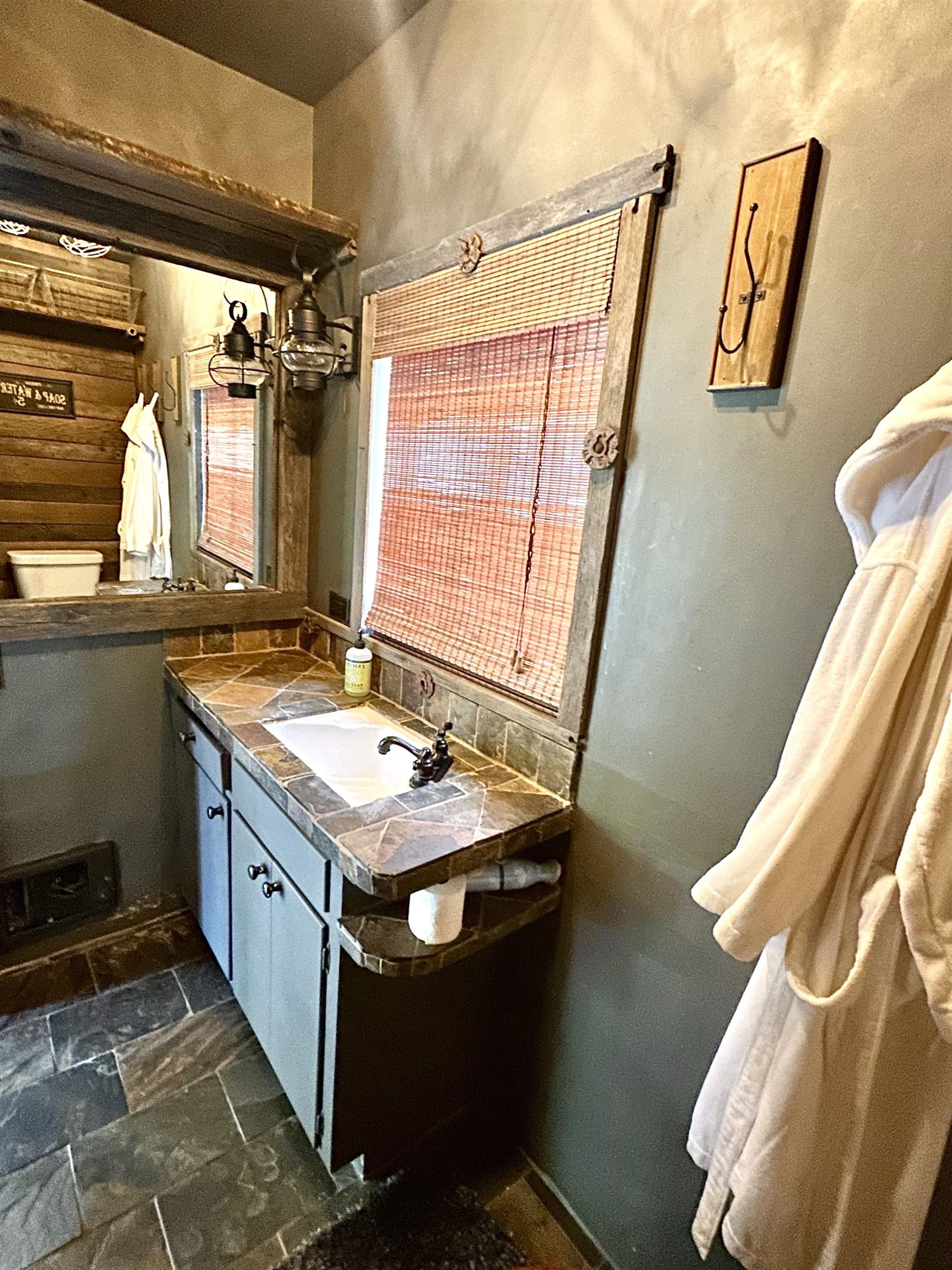 220 Old County Road Carnelian Bay, CA 96140 - Photo 11 of 24 Gallery Image 11