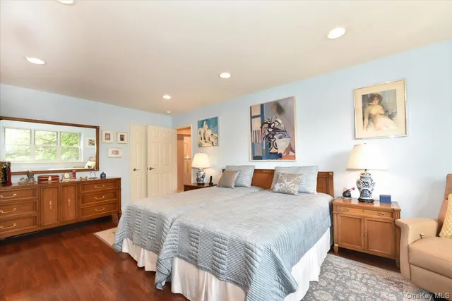 $688,000 | 180 South Middle Neck Road, Unit 1Q, Great Neck, NY 11021